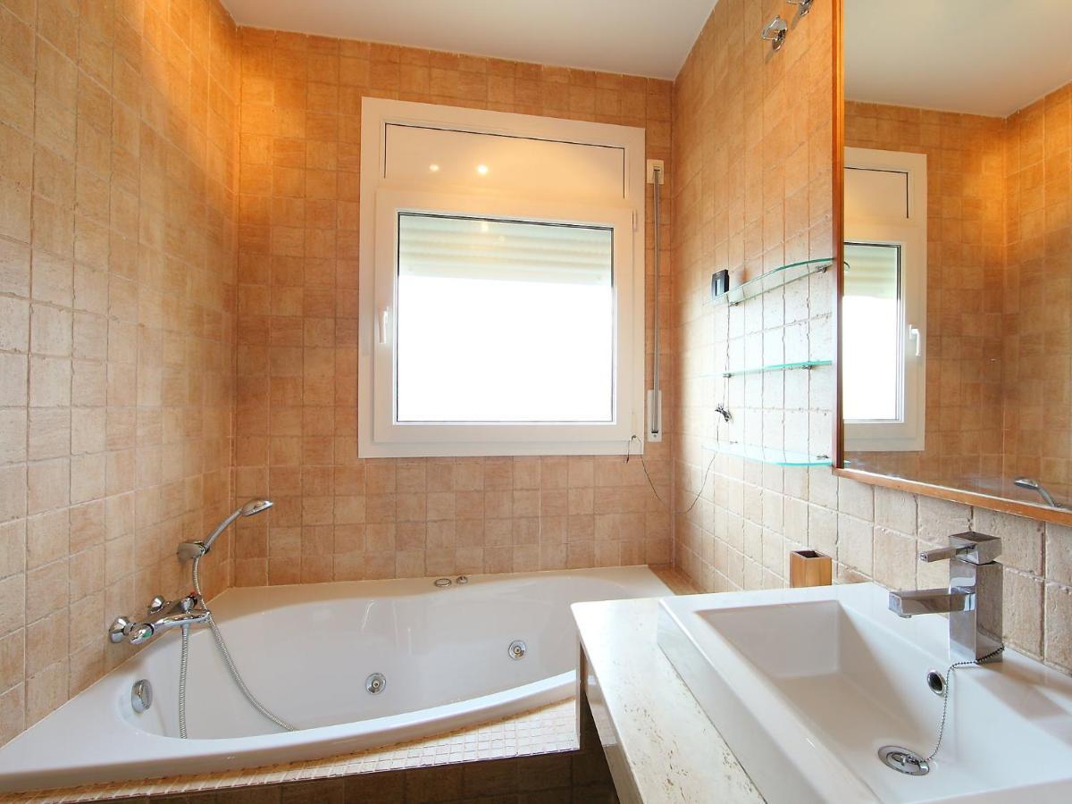 Holiday Home Dirk By Interhome L'Ampolla Exterior photo